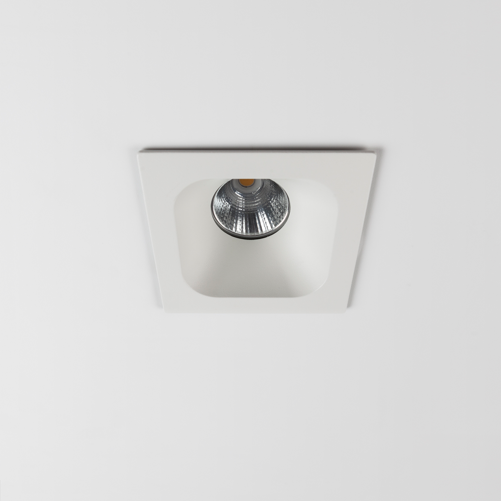 Angle Carre 2.0 13W Showerproof LED Down Light IP44 Rated